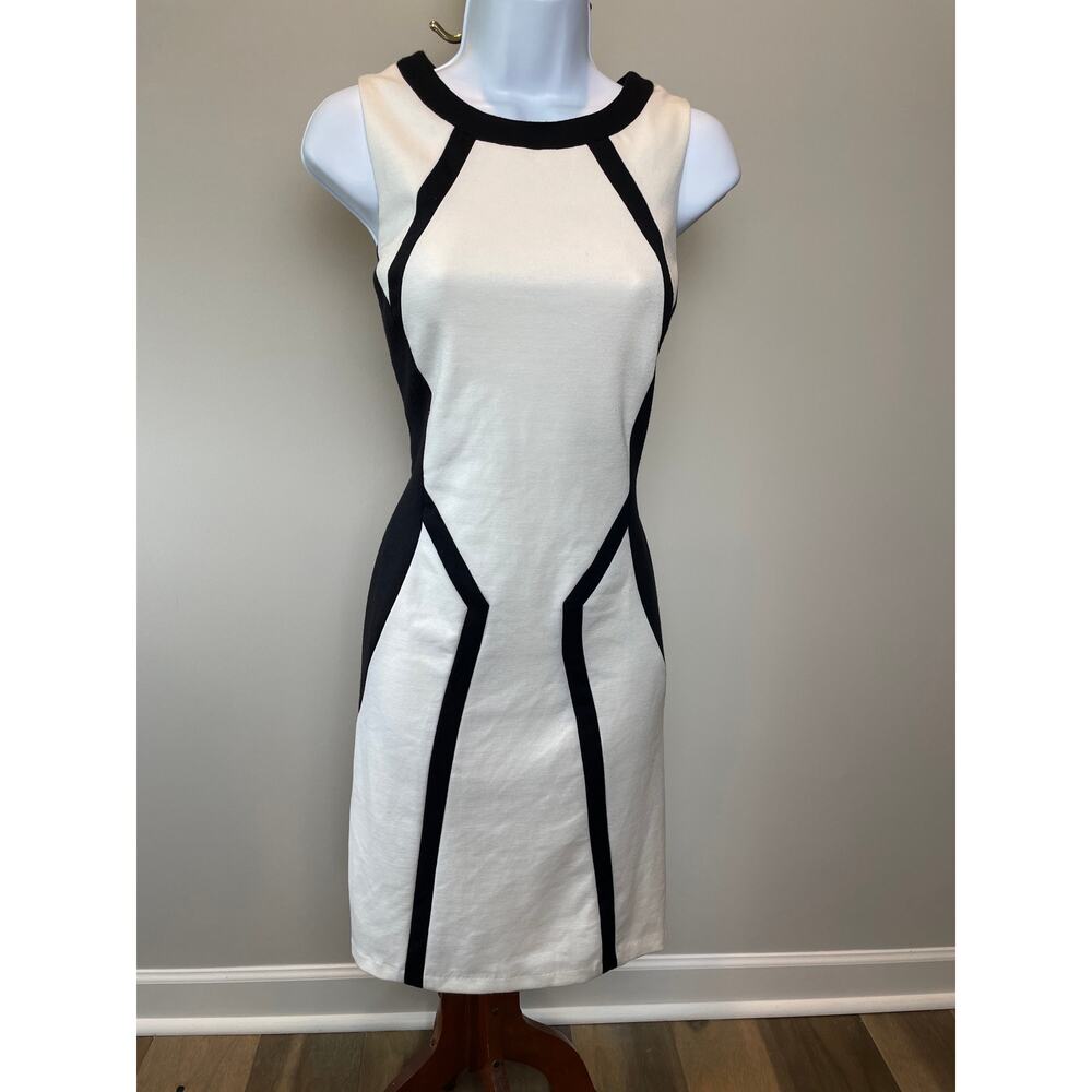Jessica Simpson White Sheath Dress Black Trim Size 10 Fully Lined
